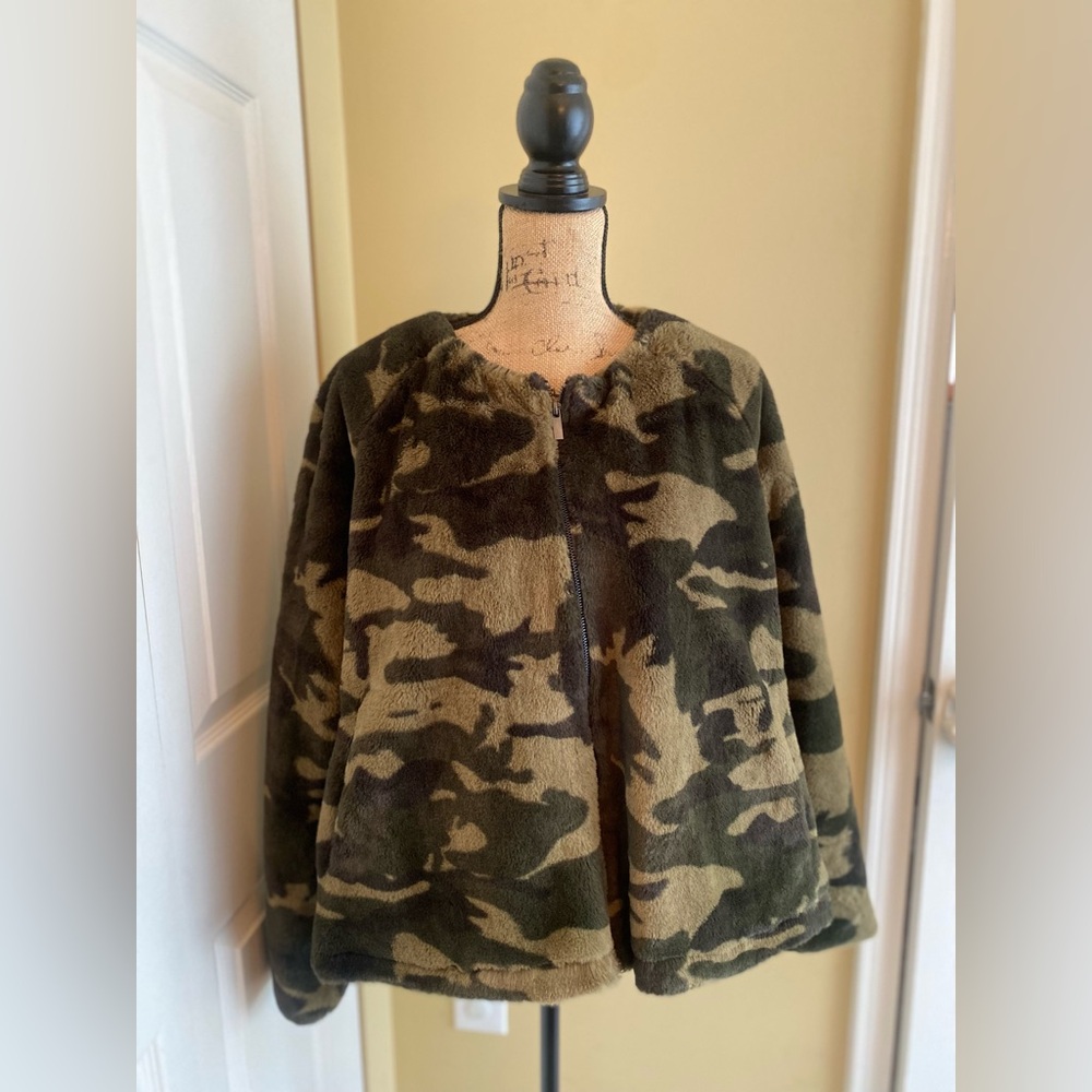 Avon Camouflage Faux Fur Zip Up Jacket
